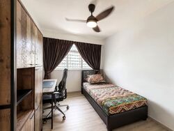 Blk 293B Skypeak @ Bukit Batok (Bukit Batok), HDB 5 Rooms #576351411